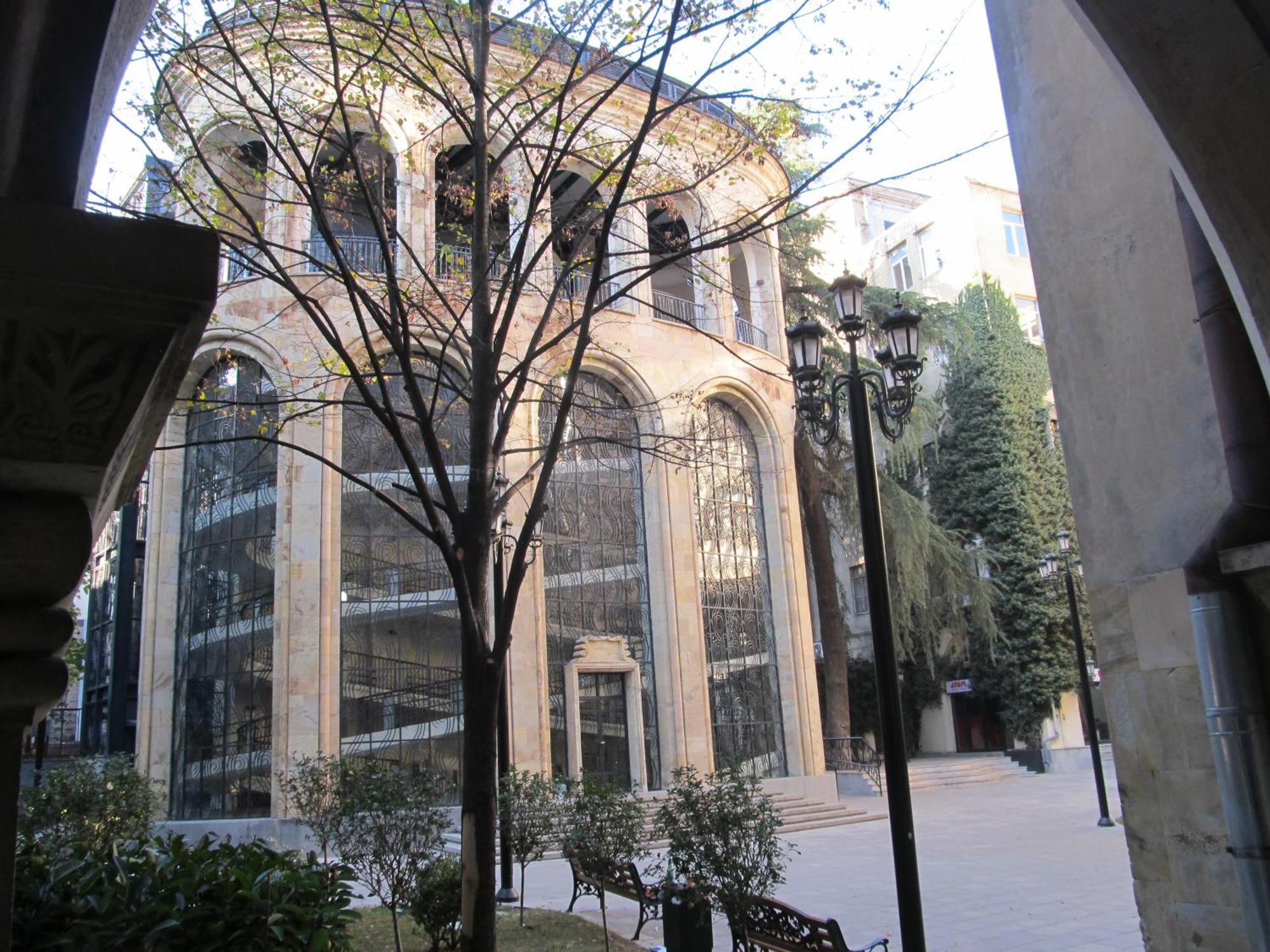 Guest In The Heart Of Old Center * טביליסי
