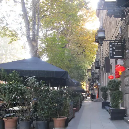 Guest Home In The Heart Of Old Tbilisi Center Exterior photo